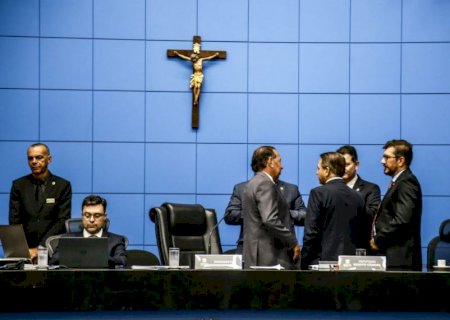Como Catan, Tavares pode seguir independente e David busca bloco do MDB por comissão
