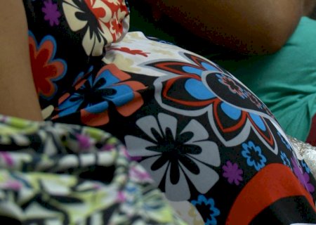 Gravidez na adolescência: saiba os riscos para mães e bebês e os métodos contraceptivos disponíveis no SUS
