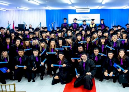 Medicina no Paraguai surpreende pela qualidade na fronteira com o Brasil