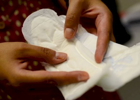 Governo lança programa de distribuição gratuita de absorvente pelo SUS