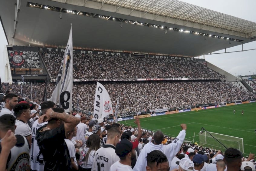 Ingressos dos próximos jogos do Timão na Arena Corinthians seguem à venda  pela internet