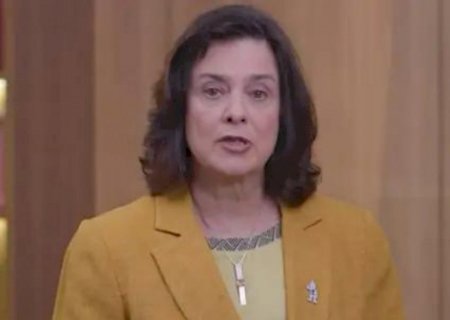 Ministra da Saúde defende intensificar vacinação contra a Covid-19 após OMS declarar fim da emergência sanitária