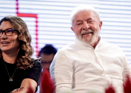 Lula relata dores diárias, justifica mau humor e prevê cirurgia no fêmur em outubro