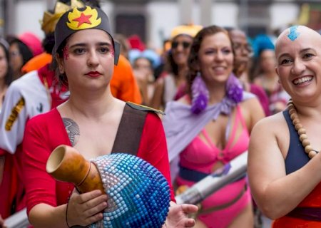 Mulheres contam como é viver com doença que provoca queda de cabelo