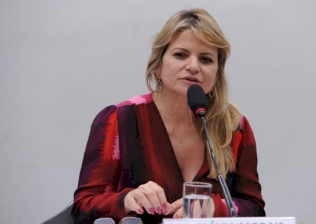 Comissão aprova proposta que considera portador de tremor essencial grave como pessoa com deficiência