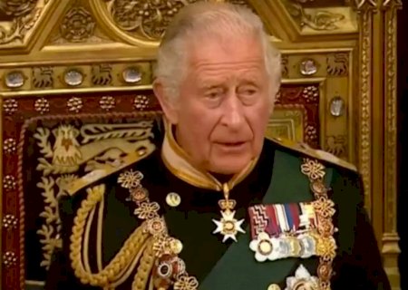 Câncer de rei Charles III foi detectado precocemente, afirma chefe do governo britânico