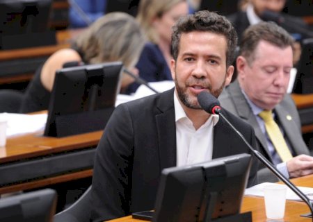 PGR se manifesta a favor de queixa-crime de Bolsonaro contra Janones