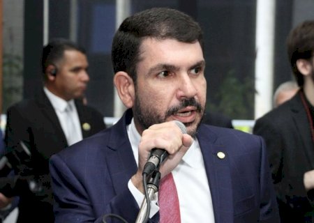 Angélica: Deputado Jamilson solicita convocação de aprovados em concurso da Educação