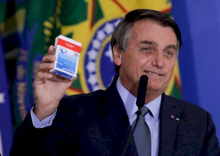 Lula prova que país teve sorte de ter Bolsonaro na covid, diz Eduardo