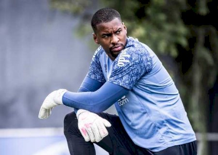 Santos volta a debater contratação de um novo goleiro