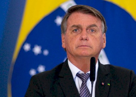 Bolsonaro apresenta 'melhora progressiva', mas segue sem previsão de alta, diz boletim médico