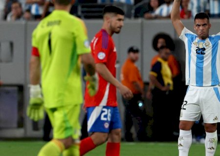Argentina derrota Chile e se classifica para quartas da Copa América