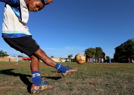 Com apoio do Governo, projeto de três gerações representa asas do futuro para milhares de crianças