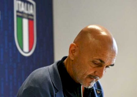 Itália mantém Spalletti para Copa do Mundo: 'Vou rejuvenescer a seleção ainda mais'