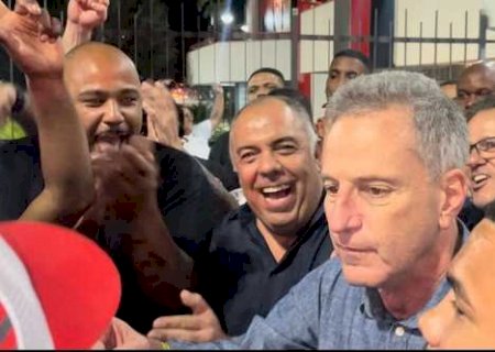 Landim prevê Flamengo saudável com obras em estádio e cita Gabigol: 'Nosso inferno'