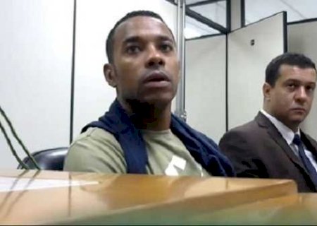 Justiça nega recurso da defesa de Robinho para que ex-jogador ficasse menos tempo preso