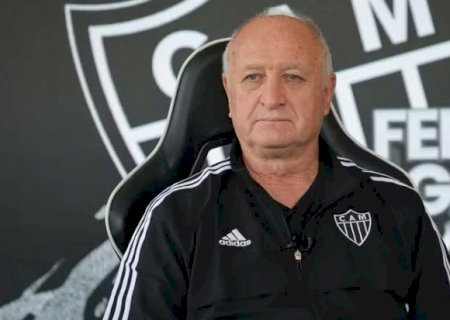 Campeão do mundo em 2002 com a seleção brasileira, mas profundamente marcado como comandante no 7 a 1, Luiz Felipe Scolari prosseguiu normalmente a carreira