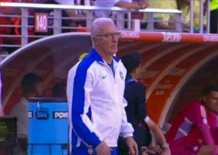 Suárez conta como tem ajudado Darwin e vê pressão exagerada no Brasil: "Exigem muito do jogador"