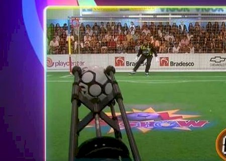 Primeiro milhão dado por Silvio Santos na TV foi em programa de futebol com Edinho, filho de Pelé