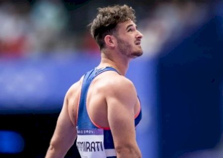 Atleta eliminado em Paris-2024 por órgão genital recebe proposta de R$ 1,5 milhão de site pornô