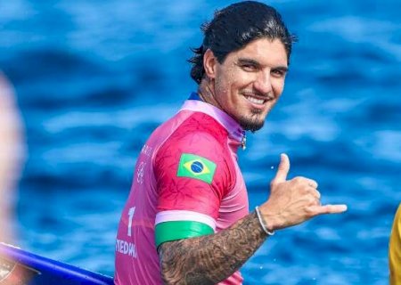 Sábado de Olimpíadas terá finais do salto e do surfe com esperanças de medalhas
