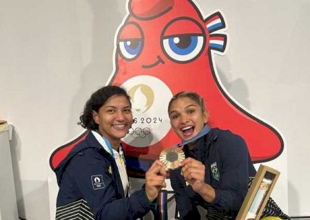 Sarah Menezes se torna a primeira brasileira campeã olímpica como judoca e treinadora