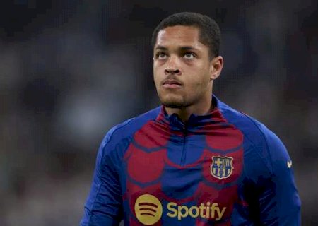 Vitor Roque apaga o Barcelona de sua conta em rede social