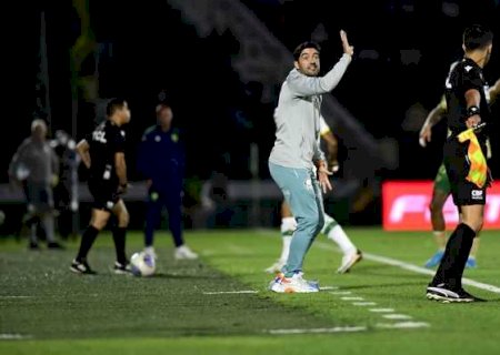 Abel Ferreira diz ter sido 'infeliz' e pedido desculpa a repórter por resposta 'hostil'