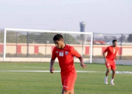 Dispensado sem jogar, brasileiro pede liberação de clube árabe para voltar a atuar: 'Estou preso'