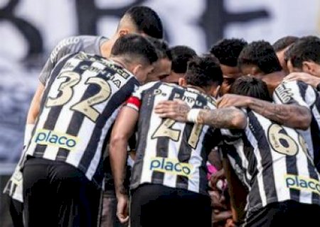 Vários jogadores fizeram postagem em tom de união e de respaldo ao técnico Fábio Carille