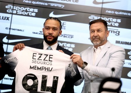 'Aqui é a meca do futebol', diz Memphis Depay sobre o Brasil