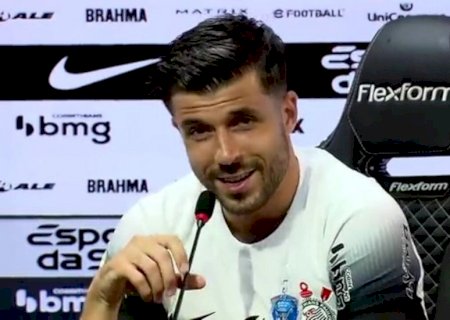 Héctor Hernández diz que preferiu Corinthians a clubes da Europa vê estrutura "de Champions League"