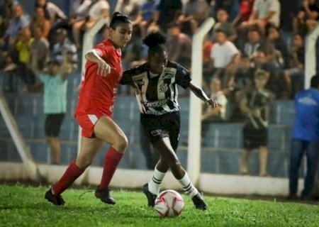 Operário estreia com goleada diante Colorado e busca 4º título