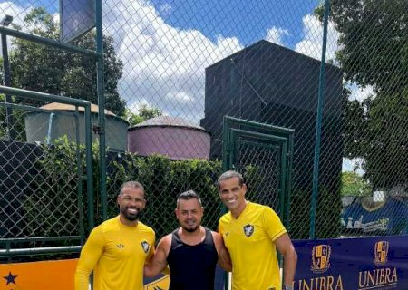 Pentacampeão com a seleção, ex-atacante Rivaldo "treina" em clube campeão da Série D