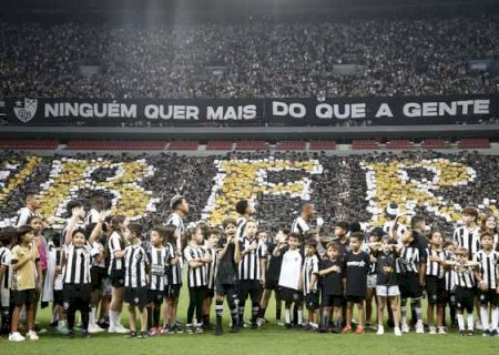 Pesquisa aponta dois laterais do Botafogo como melhores do mundo fora das grandes ligas europeias