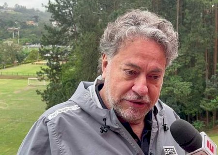 Presidente do São Paulo ironiza queixa do Flu: 'Teve time que subiu passando por cima da regra'