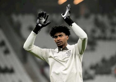 Veja por que dívida com Flamengo pode atrapalhar o Corinthians na compra de Hugo Souza