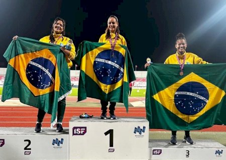 Paratleta do Sprint Social conquista 3 medalhas em campeonato mundial escolar no Bahrein