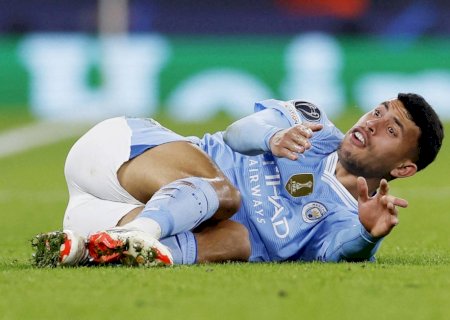 Brasileiro do Manchester City foi preso na Espanha sob suspeita de roubar celular em boate