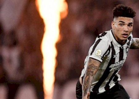 Botafogo vibra com fase de Igor Jesus e espera propostas de até R$250 milhões