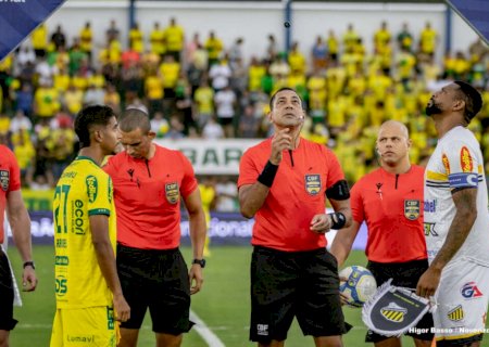 A última rodada da Série B do Campeonato Brasileiro promete ser emocionante.
