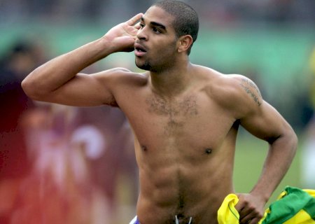 Adriano Imperador revela as razões e a paz de uma carreira abreviada