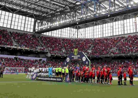 Atlético-MG e Athletico-PR disputam último jogo atrasado da Série A do Brasileirão