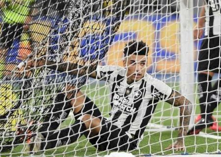 Análise: Alvinegro sente ausências, tropeça em pressão por gols e perde a liderança às vésperas de “finais”