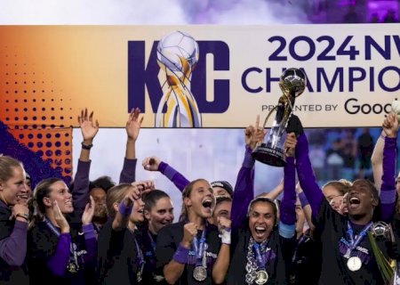 Marta é campeã com Orlando Pride na liga feminina de futebol nos EUA