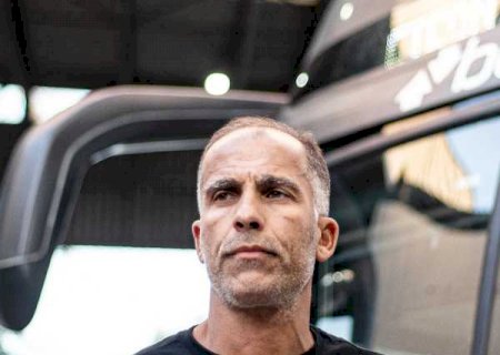 Vasco sonda três treinadores estrangeiros e planeja ter Felipe na comissão técnica