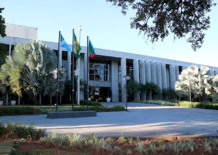 Deputado cita escândalo em MS para apresentar projeto contra supersalários