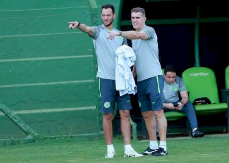 Além de Filipe Luís: veja a lista de ex-jogadores que engataram a carreira de técnico ou auxiliar