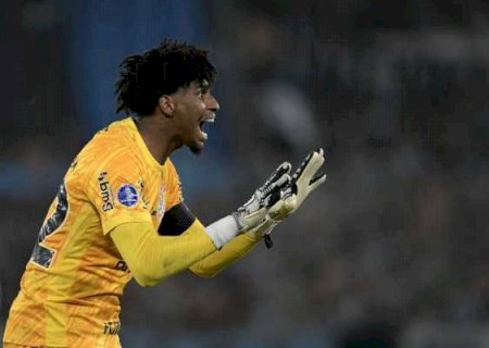 Hugo Souza se diz grato ao Corinthians: 'Tinha medo do que seria minha carreira'