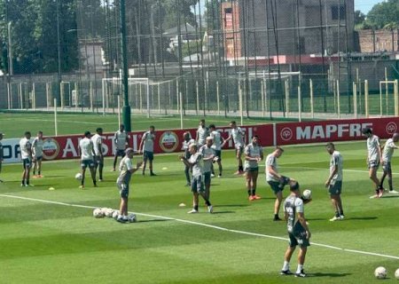 Galo treina com Deyverson titular e fecha preparação para decidir Libertadores